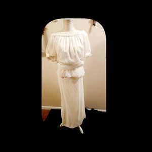 PRE-OWNED* IVORY,  ASHLEY STEWART* RUFFLED OFF THE SHOULDERS BLOUSE... 14/16